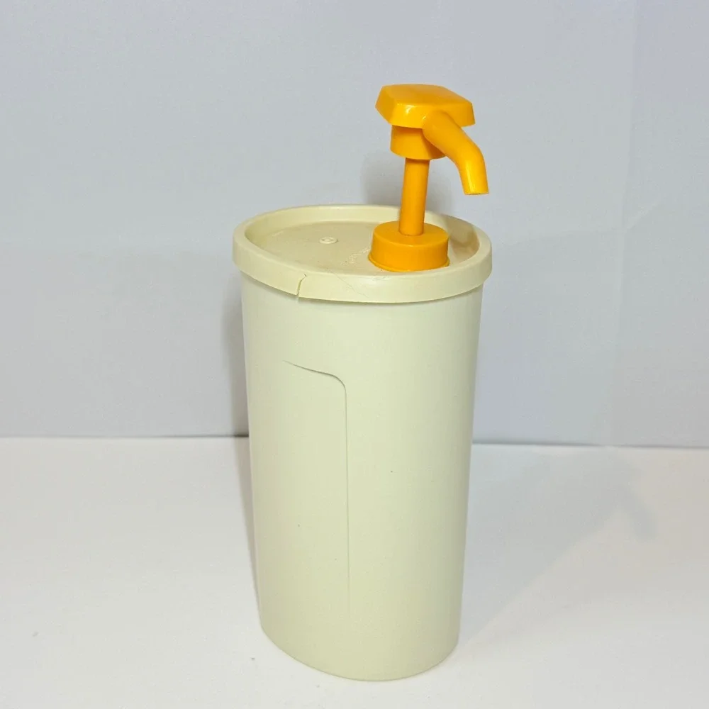 Vintage Tupperware Syrup Honey Dispenser Cream Yellow Pump Lid Retro Kitchenware